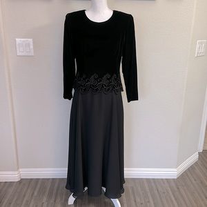 Talbots Vintage Black Velvet Dress - Size 6